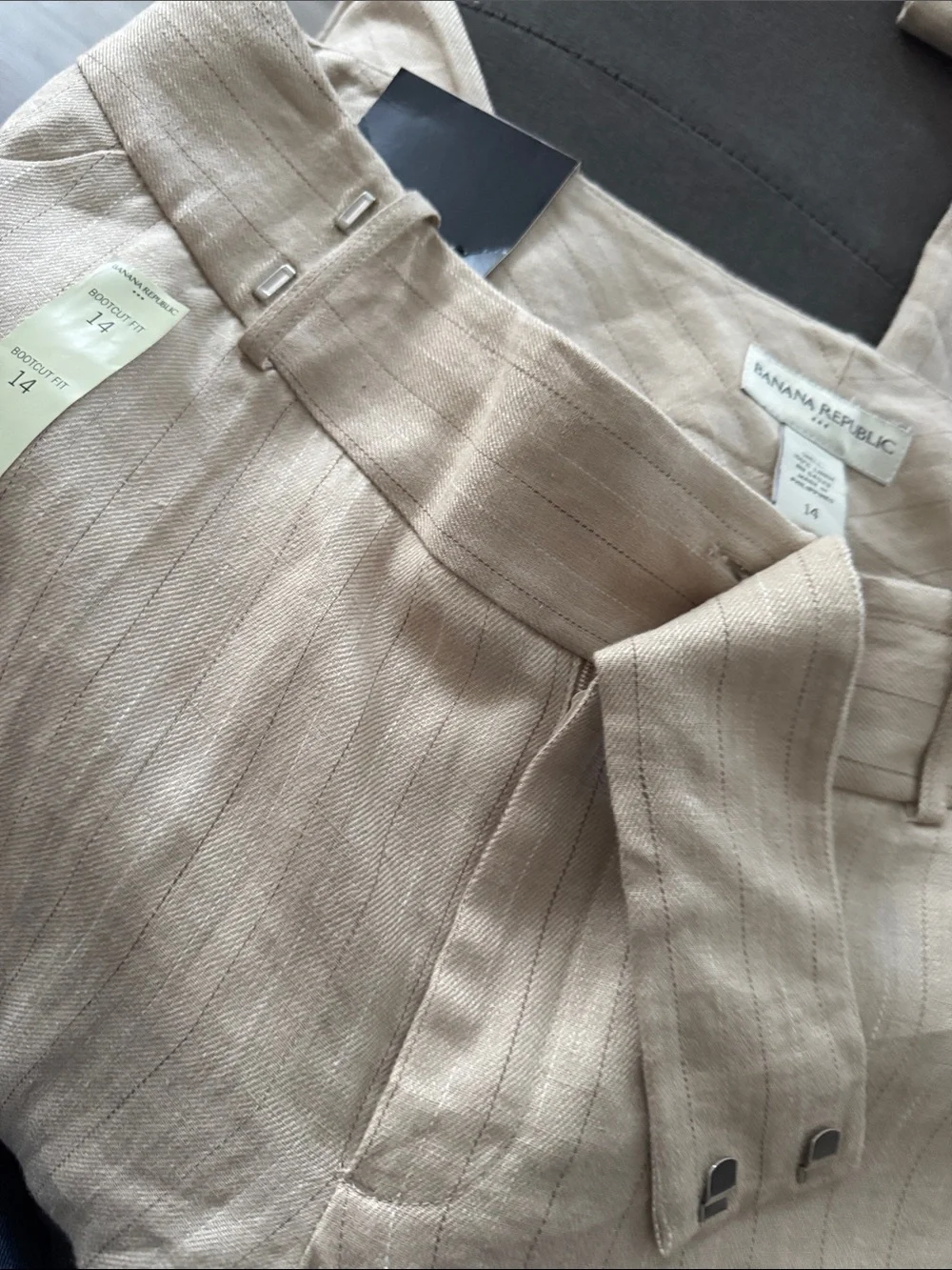 Banana Republic get looks